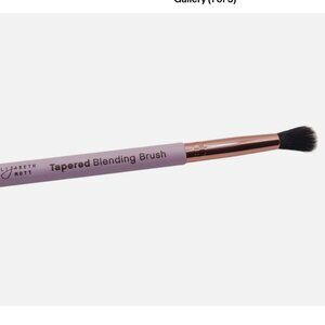 Elizabeth Mott Lilac Tapered Blending Brush